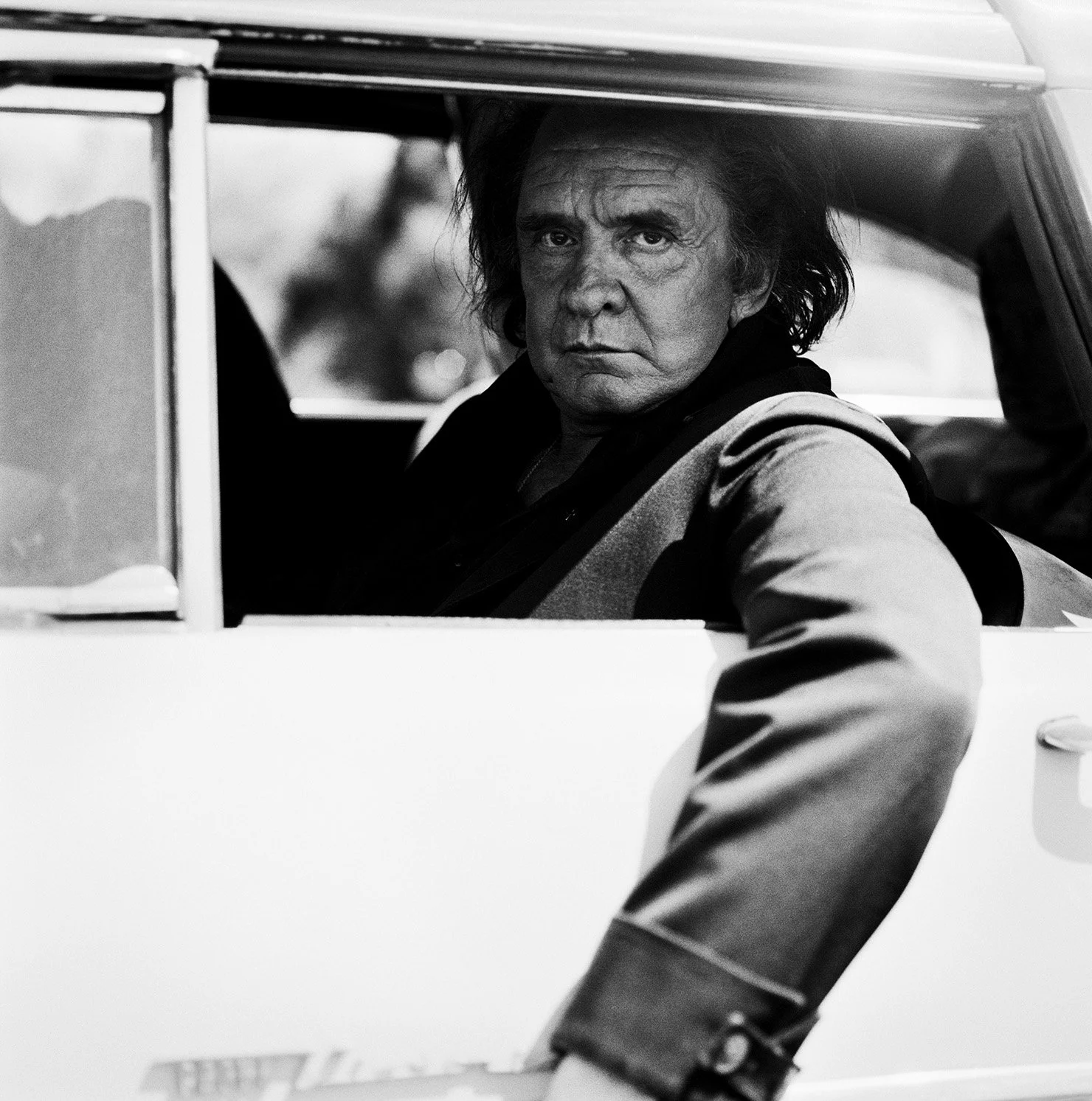 ANTON CORBIJN looking at a most〜 Anton Corbijn: Unexpected Moments — Musée Magazine